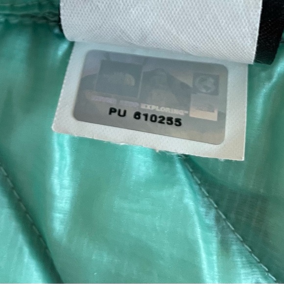 The North Face Thermoball Women's Quilted Gray Puffer Jacket - Picture 8 of 8